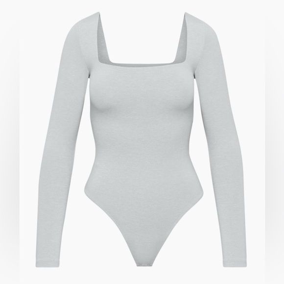 Aritzia Tops - Aritzia Babaton Squareneck Longsleeve Bodysuit